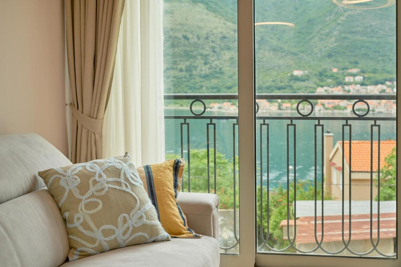 2Montenegro Limeta Apartments With Pool Kotor Exterior photo